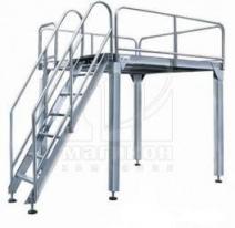 Платформа (углерод.сталь,алюминий) рабочая с лестницей 420/520